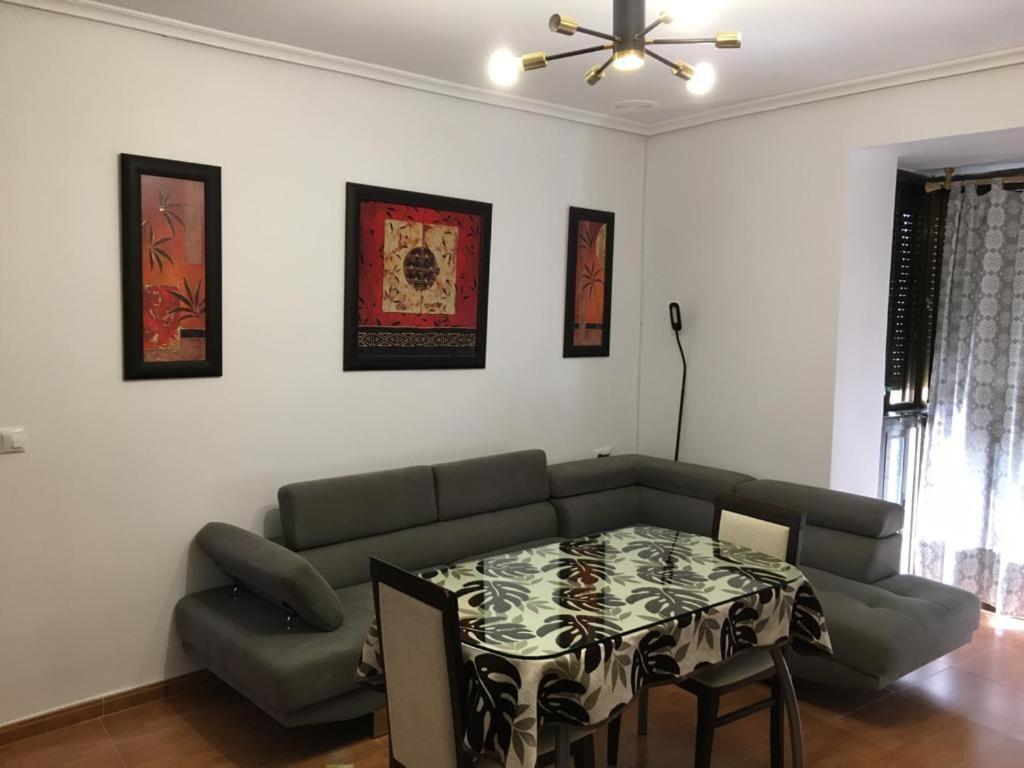 Villa Vivienda Con Fines Turisticos Salvador à Úbeda Extérieur photo